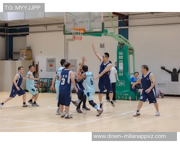 篮球教会我们的合作精神与高效问题解决能力的深刻启示